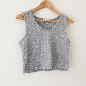 {better / together} Heather Gray Knit Sleeveless Scoop neck Cropped EUC Sweater
